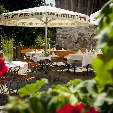 Hotel Wirtshaus Am Schloss Aicha vorm Wald エクステリア 写真