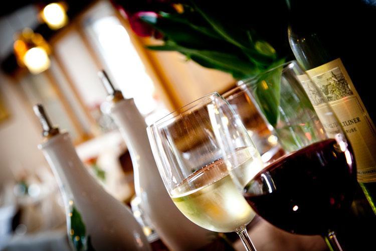 Hotel Wirtshaus Am Schloss Aicha vorm Wald エクステリア 写真