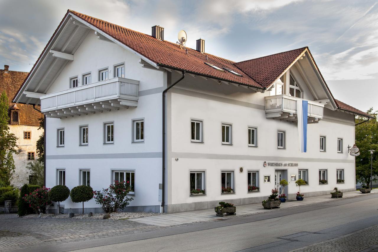 Hotel Wirtshaus Am Schloss Aicha vorm Wald エクステリア 写真