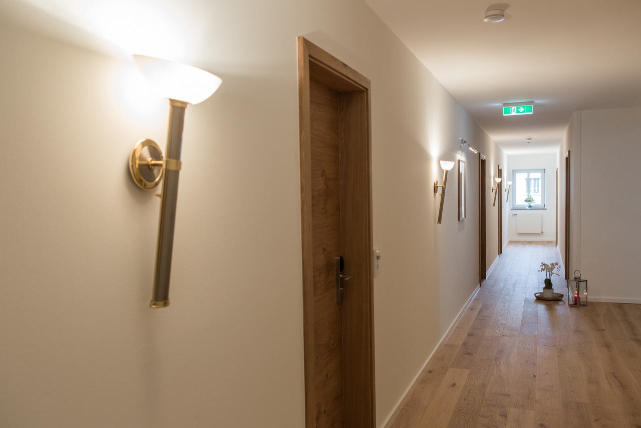 Hotel Wirtshaus Am Schloss Aicha vorm Wald エクステリア 写真